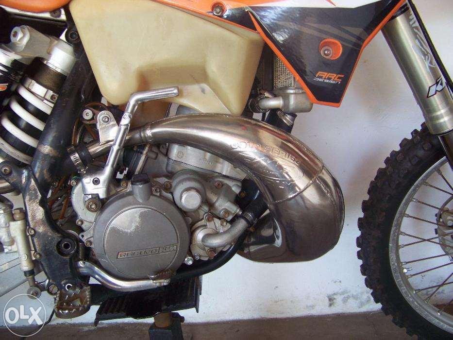 2006 KTM 200 in excellent condition