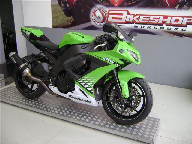 Kawasaki ZX10R with 16935km available now!