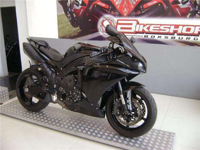 Yamaha YZF-R1 with 8055km available now!