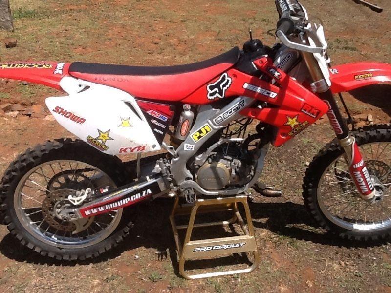 2007 Honda CRF250R . Stripping for parts