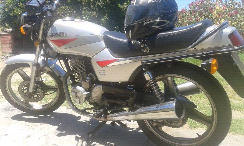 MotorMia mocca 125 twin pipe motorcycle one owner