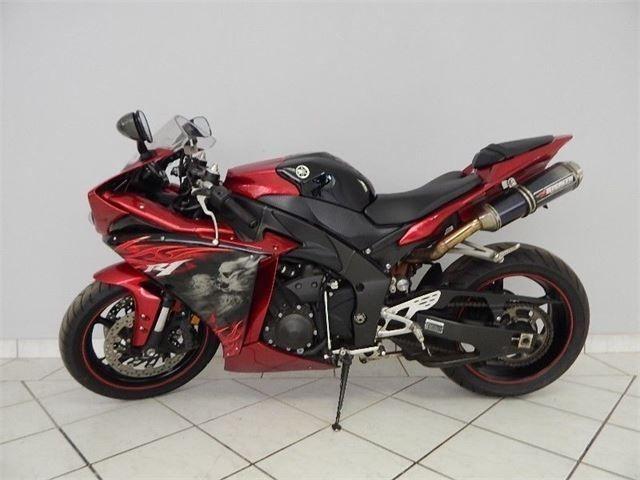 2011 Yamaha YZF R1