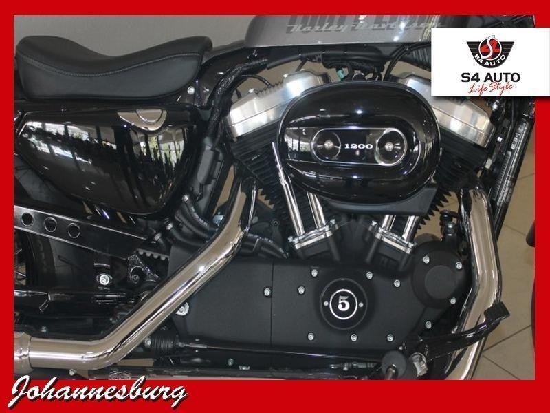 2015 Harley Davidson Sportster 1200 Custom