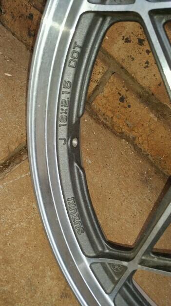 Suzuki rims set and also other loose ones