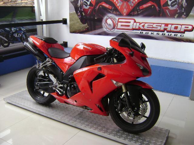 Kawasaki ZX10R with 53350km available now!