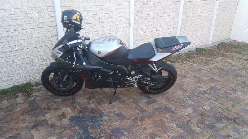 Yamaha yzf-r1