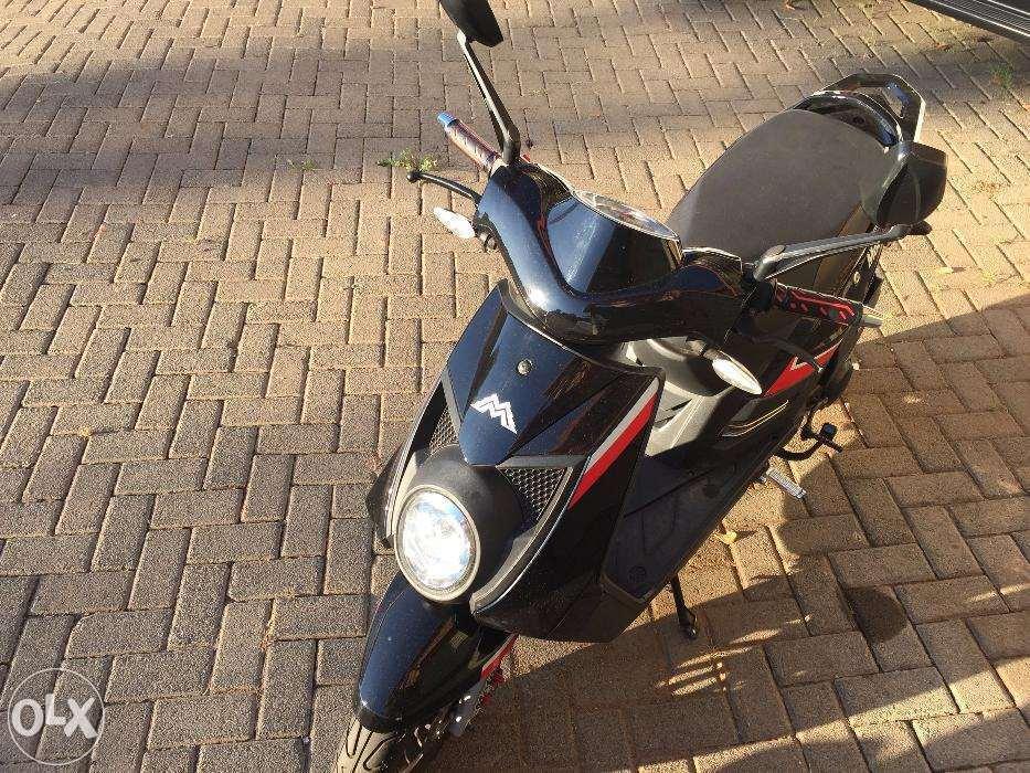125cc MotoMia Scooter - 2015 , Good condition