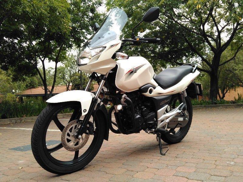2015 Suzuki GS150R