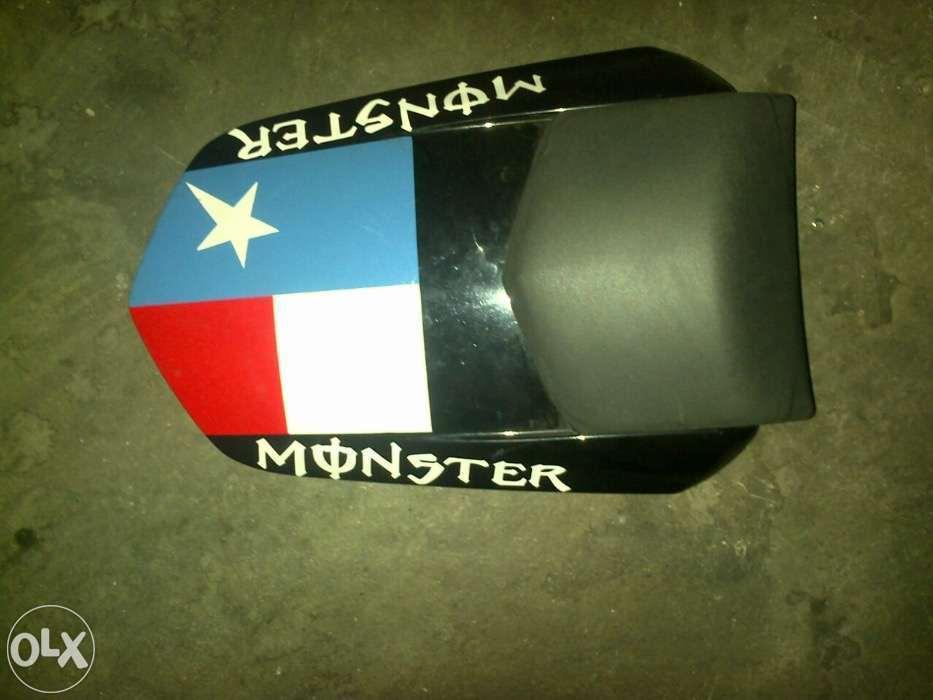Yamaha R1 cowl for sale