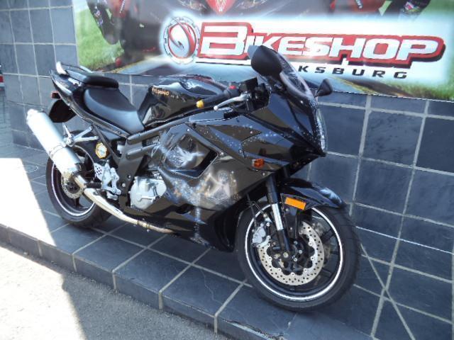 Hyosung GT650R for sale!