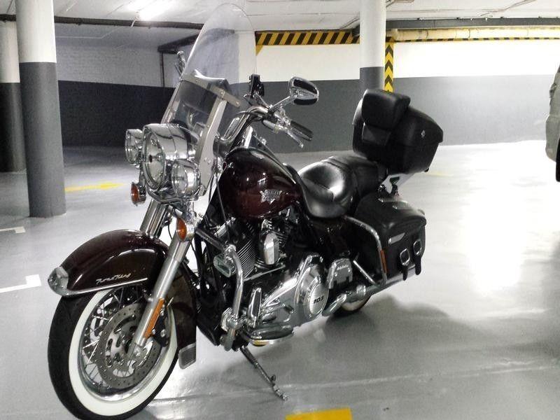 2011 Harley Davidson Touring Road King Classic