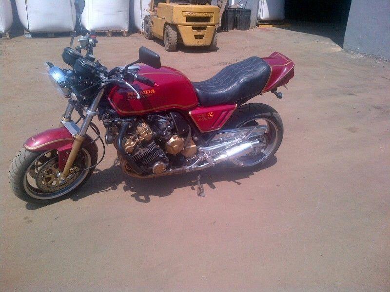 1981 Honda CBX SUPERSPORT,6CYL,COLLECTABLE