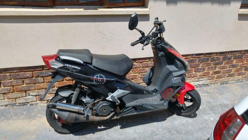 150cc scooter for sale negotiable