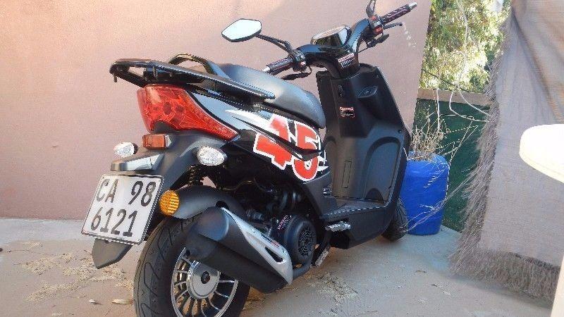 SCOOTER FOR SALE IN FANTASTIC CONDITION. 1 YEARS OLD!