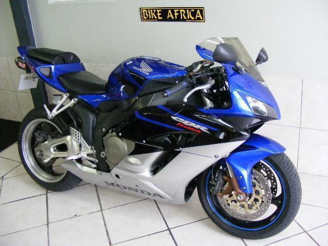 Honda with 34600km available now!