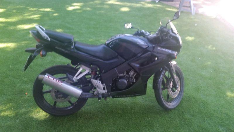 Honda cbr 125r