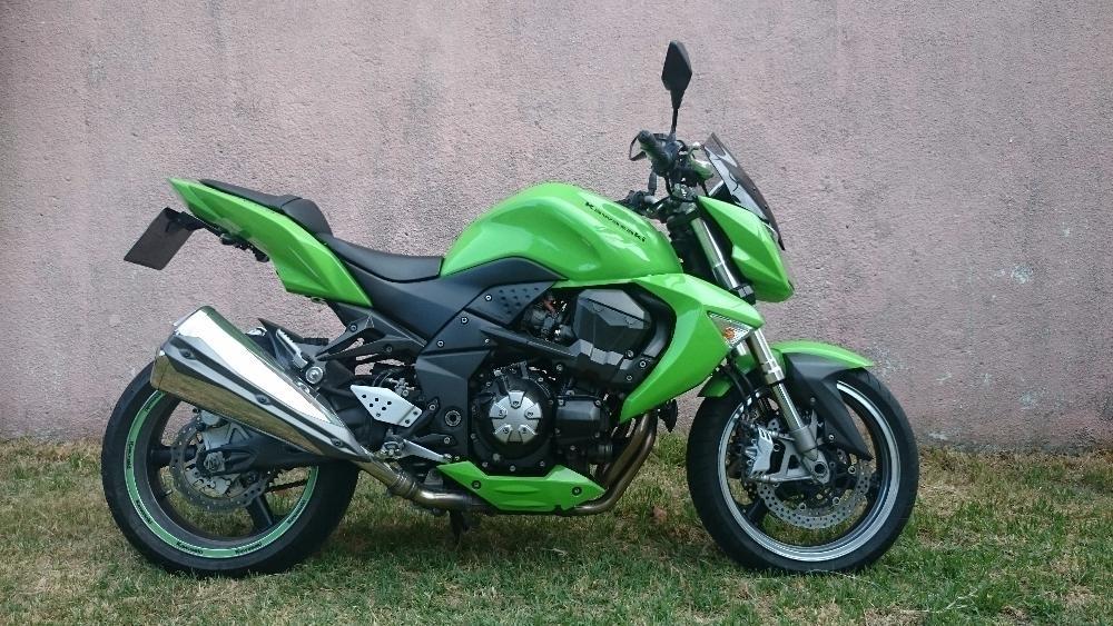 Kawasaki Z1000 Green