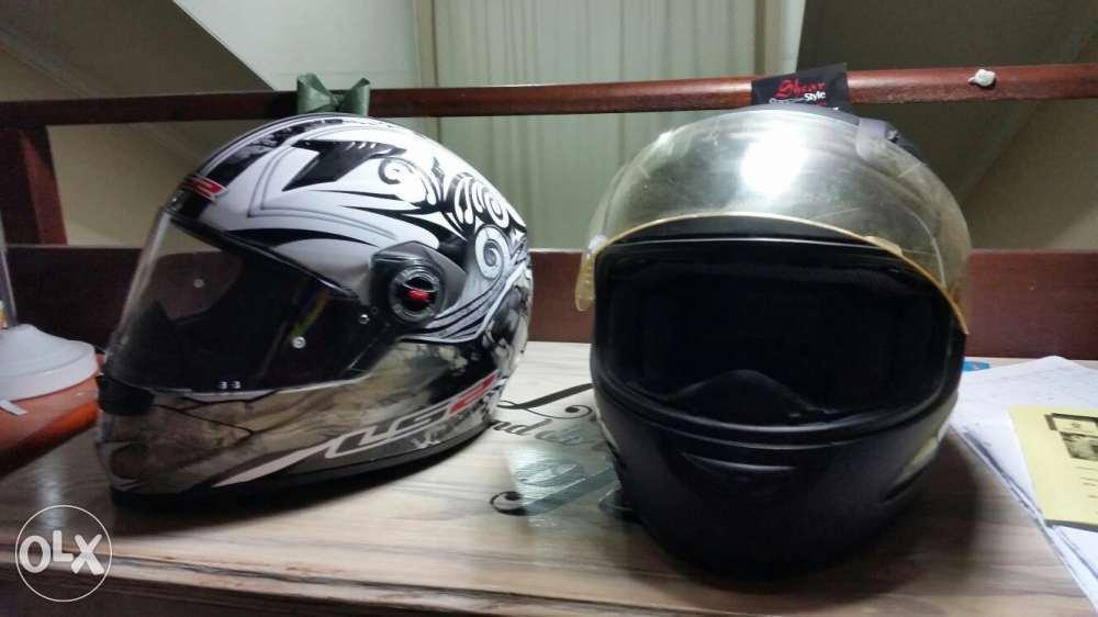 Selling 2 bike helmets