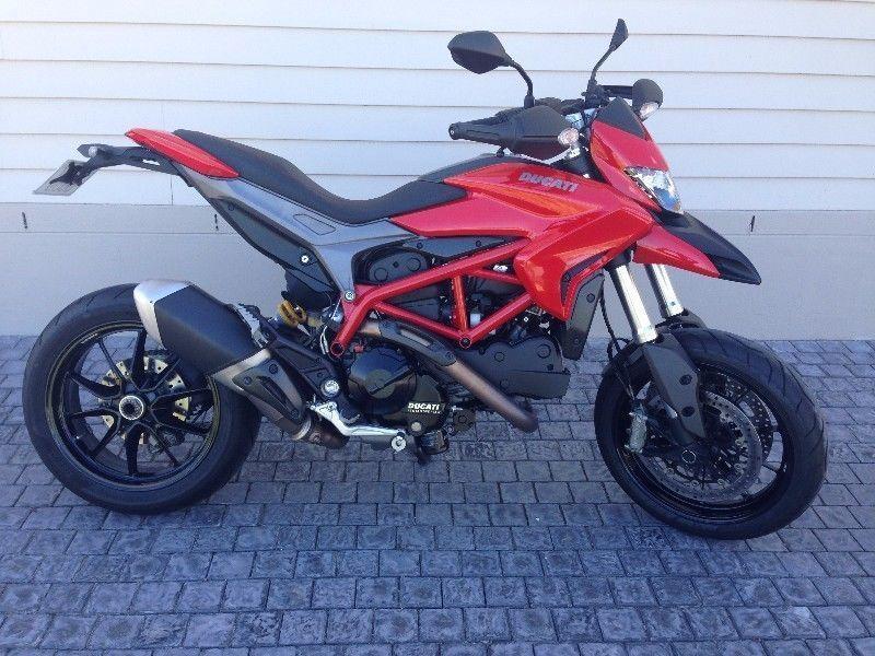 2013 Ducati Hypermotard Immaculate Condition R99000 (R30000 options in carbon included) 11500km