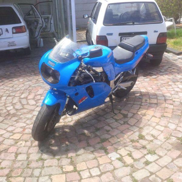 Suzuki gsxr 750 wp