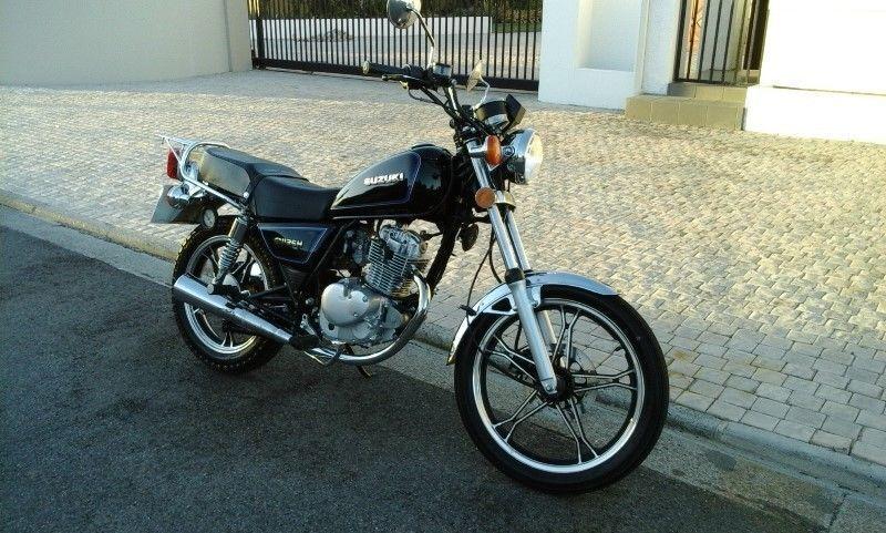 2014 Suzuki GN125- in immaculate condition, with owners manual and spare key