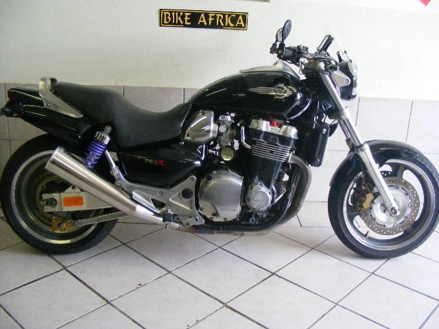 LOOKING FOR SOMETHING CRAZY? GET THE HONDA X4 1300