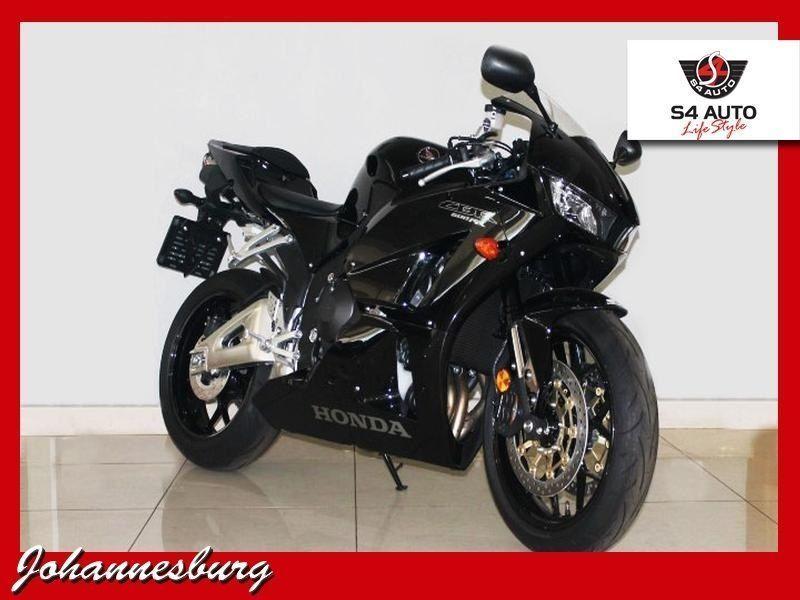 2014 HONDA Cbr 600 Rr