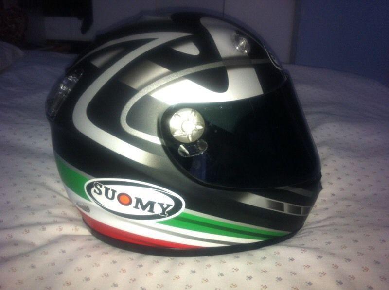 Suomy Motor cycle helmet ,dual layers fiberglass