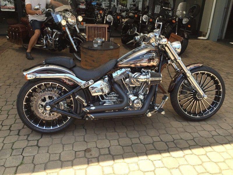 harley davidson cvo breakout