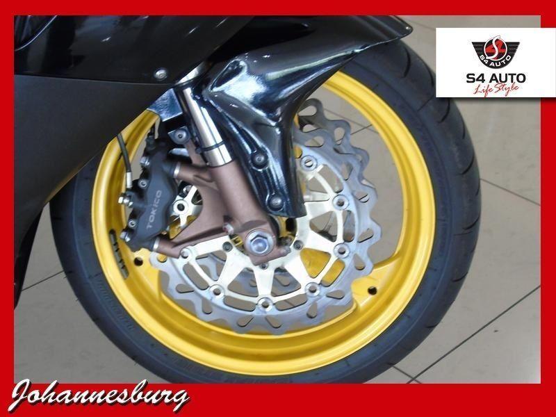 2004 HONDA Cbr 1000 Rr Fireblade