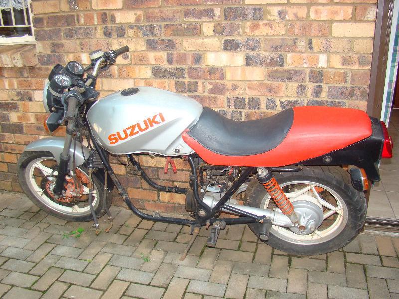2 x 1983 Suzuki GS650/ Katana's