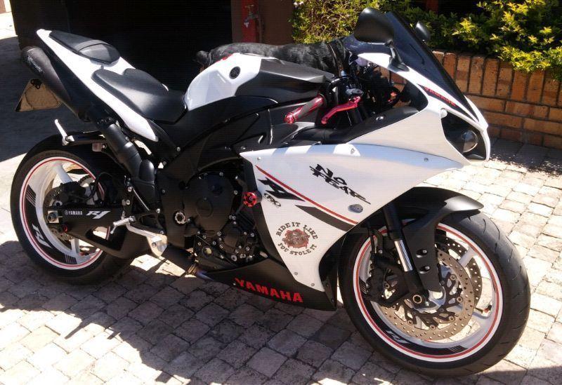 Yamaha R1 2014 (1486 km)