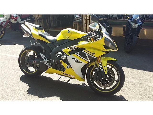 Yamaha YZF R1 @ TAZMAN MOTORCYCLES