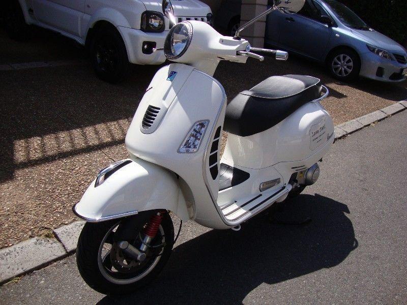 2012 Vespa GTS 300ie Super - Red / Black Seat - Very Clean - Only 6,000 Kms !!!!!