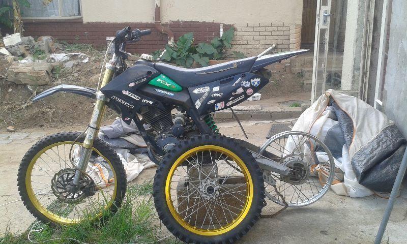 akx xmoto 250cc offroad bike no km or year available