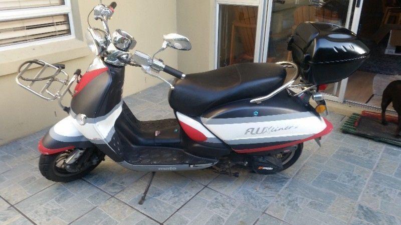 GoMoto Fluxliner Si 150cc Scooter 4 sale Urgent