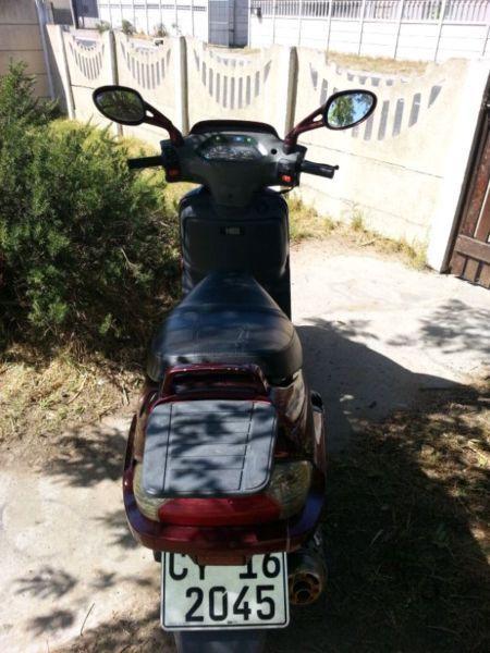 150cc scooter like new