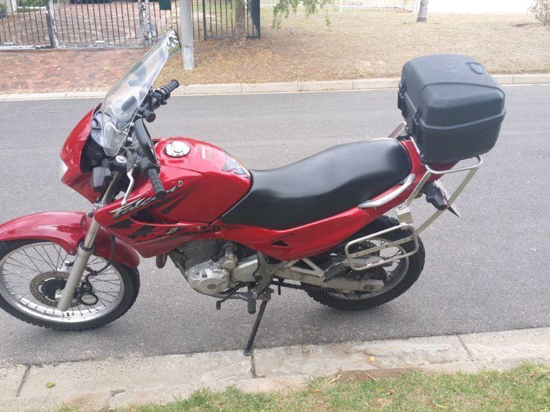 Honda nx4