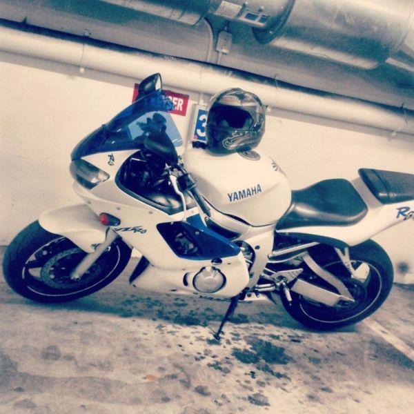 2000 Yamaha YZF-R6