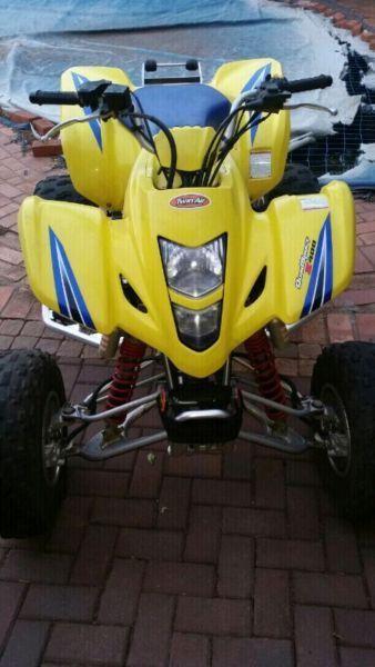 Suzuki LTZ 400