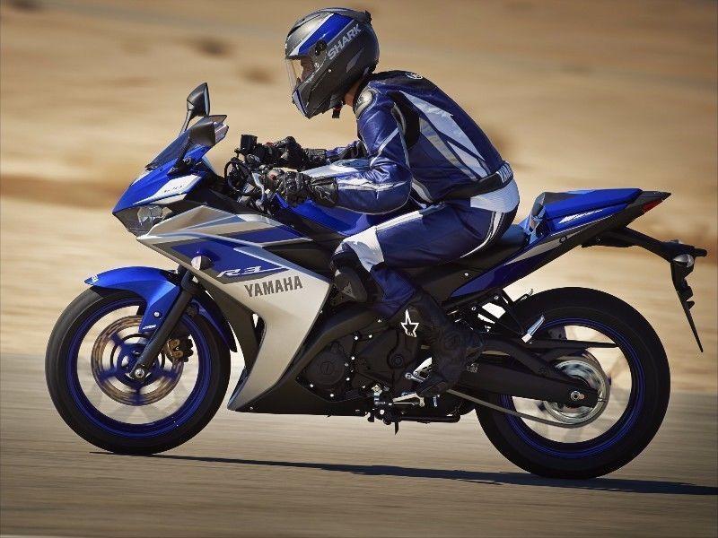 Yamaha YZF R3 - 320cc Superbike