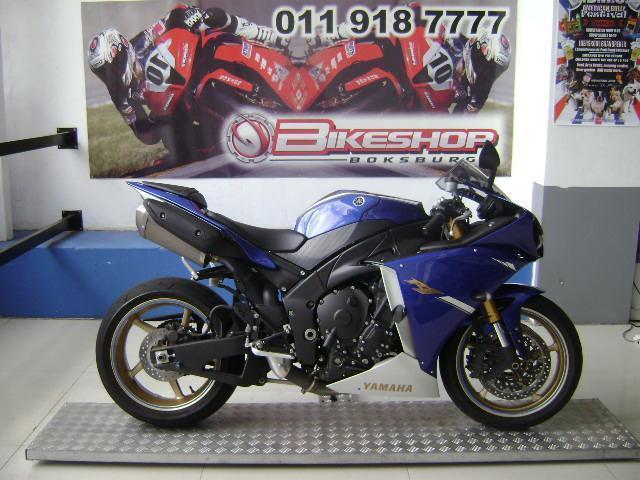 Yamaha YZF-R1 with 9573km available now!