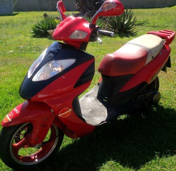 Leike R5 150cc 4stroke Scooter For Sale With Low Kilo'S