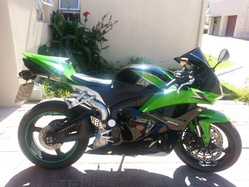 2009 model Honda CBR 600 RR