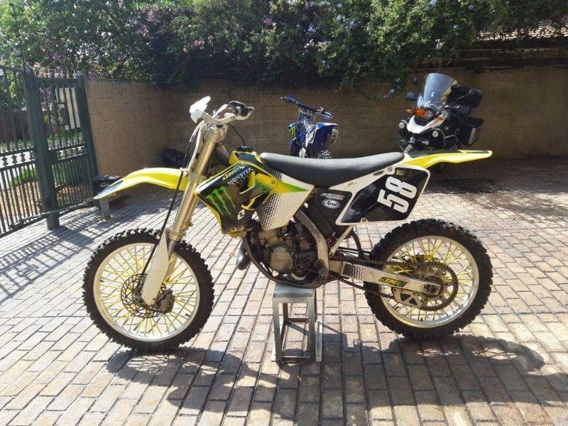 2005 Suzuki RM 125 2 stroke