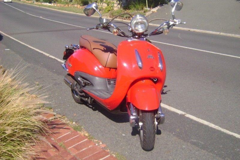 Never used Moto Mia scooter R7500