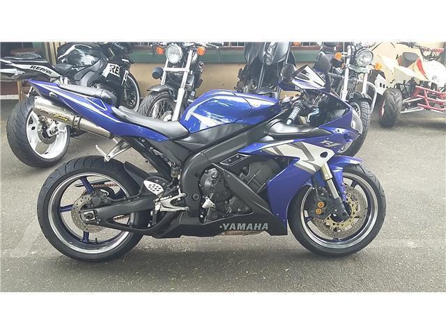 Yamaha R1 @ TAZMAN MOTORCYCLES