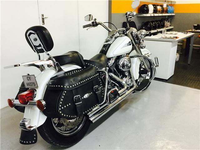 Harley-Davidson Heritage Softail - METALHEADS MOTORCYCLES