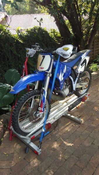 Yamaha 250 dirt bike 2 stroke for sale