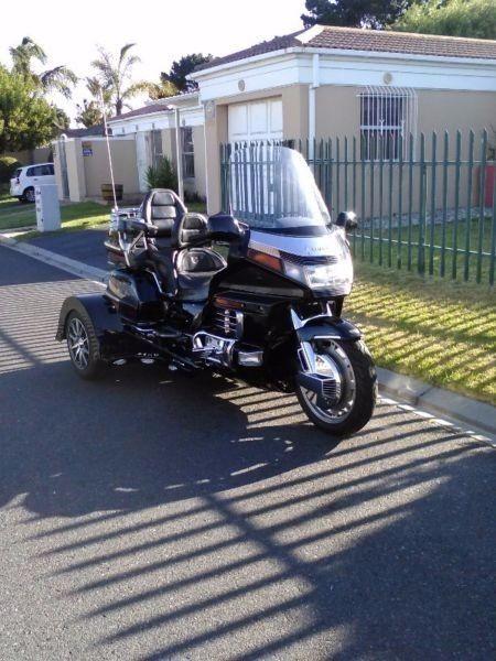 Black 1992 Honda Gold Wing Trike Bike - Mint Running Condition with 6+ Fitted Accessories